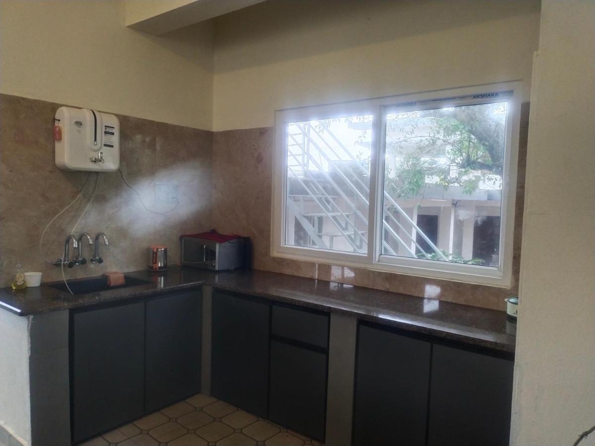 Two Bedroom House 马迪凯里 外观 照片